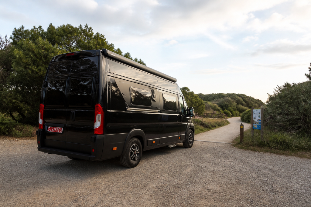 Camper onderweg in Nederland